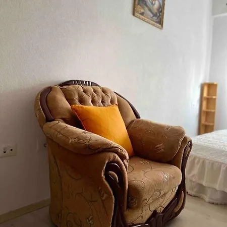 Peaceful & Private Balcony Flat Apartment